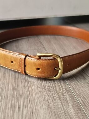 The Regent Belt Company English Saddle Hide Tan Leather Belt Brass Buckle 32